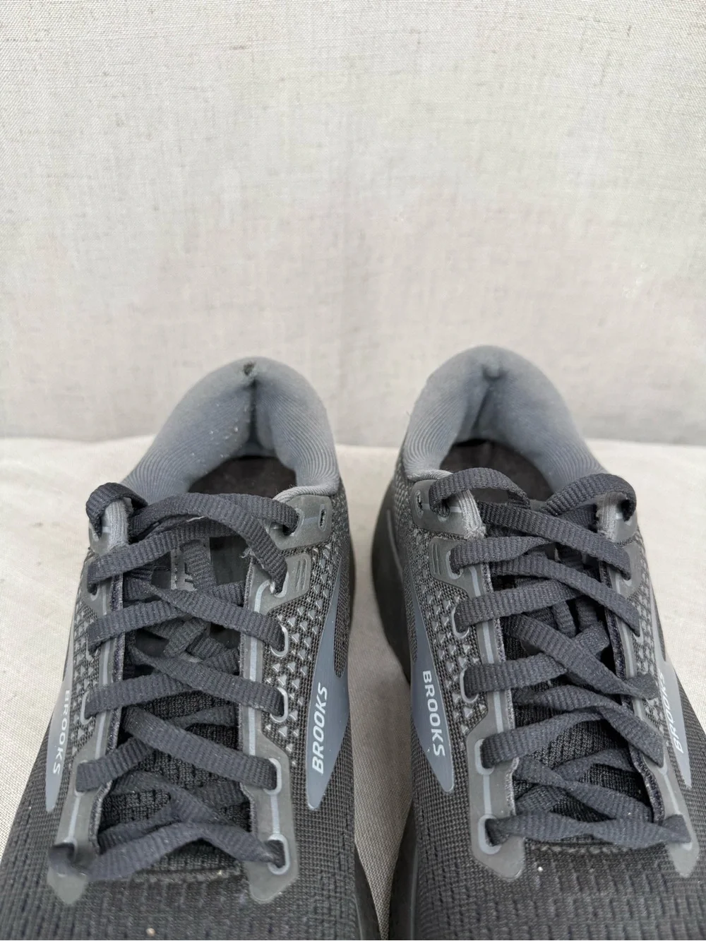 Brooks Womens 10 2AGhost 14 Sneaker Shoes Black Road Running Comfort Walking Gym